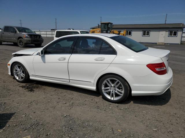 VIN WDDGF8AB6DR279408 2013 Mercedes-Benz C-Class, 3... no.2