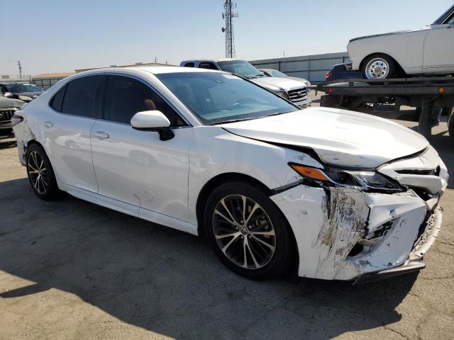 VIN 4T1B11HKXJU648064 2018 Toyota Camry, L no.4