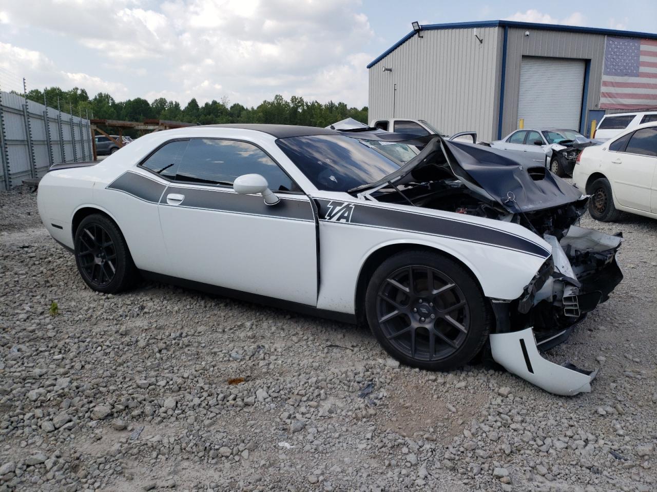 Lot #2826419130 2017 DODGE CHALLENGER