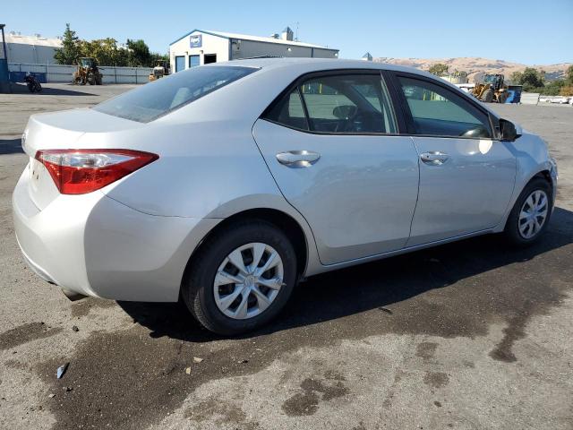 VIN 2T1BURHE1FC372026 2015 Toyota Corolla, L no.3