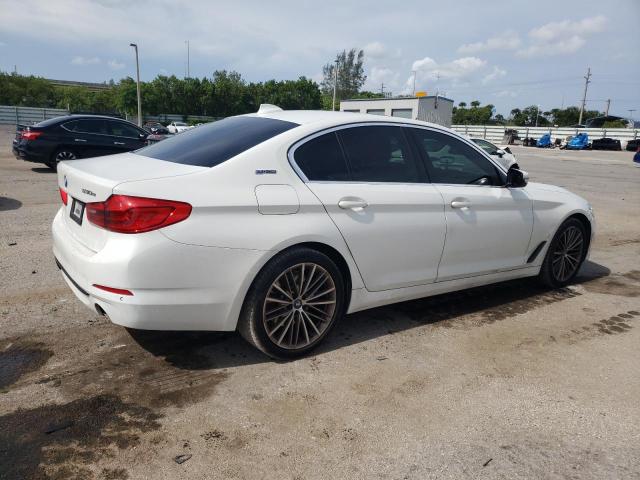 VIN WBAJA9C54KB253744 2019 BMW 5 Series, 530E no.3