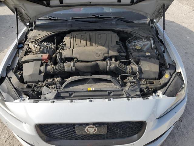 VIN SAJAF4BV4HA960724 2017 Jaguar XE, R - Sport no.11