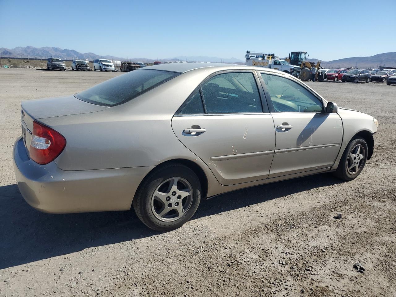 Lot #2993778166 2004 TOYOTA CAMRY LE