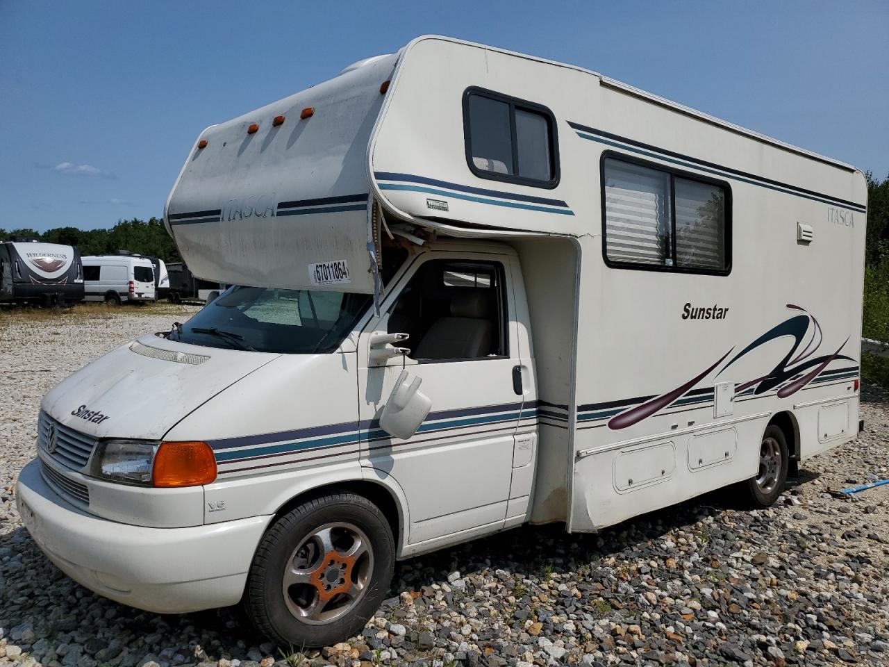 Lot #2888233268 2002 WINNEBAGO SUNSTAR