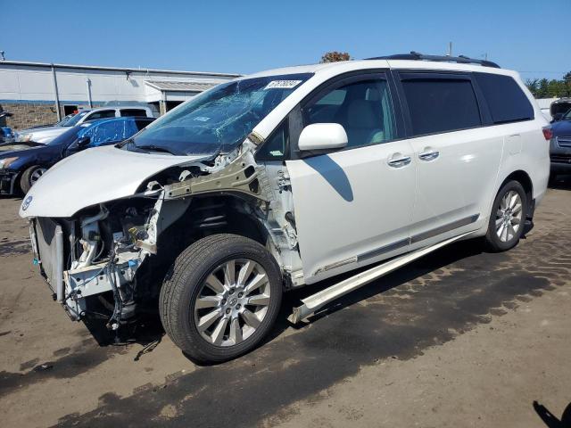 VIN 5TDDK3DC7FS094322 2015 Toyota Sienna, Xle no.1