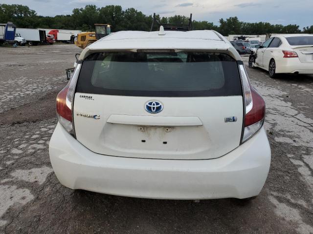2016 TOYOTA PRIUS C - JTDKDTB35G1139423