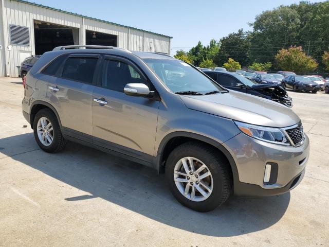 VIN 5XYKT4A62FG622452 2015 KIA Sorento, LX no.4