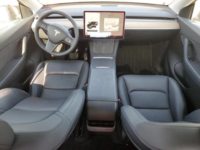 VIN 7SAYGAEE3NF393657 2022 TESLA MODEL Y no.8