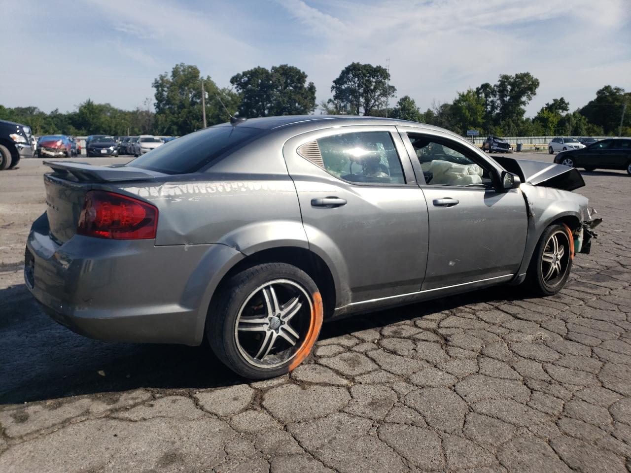 Lot #2890918648 2013 DODGE AVENGER SE