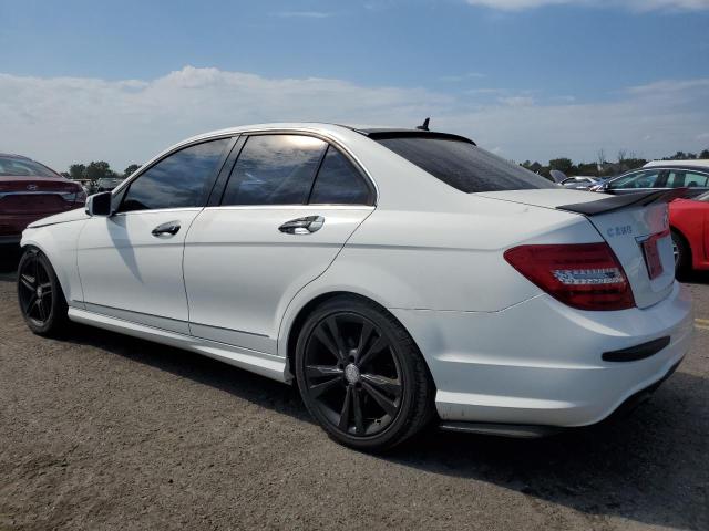 VIN WDDGF4HB7DA810435 2013 Mercedes-Benz C-Class, 250 no.2