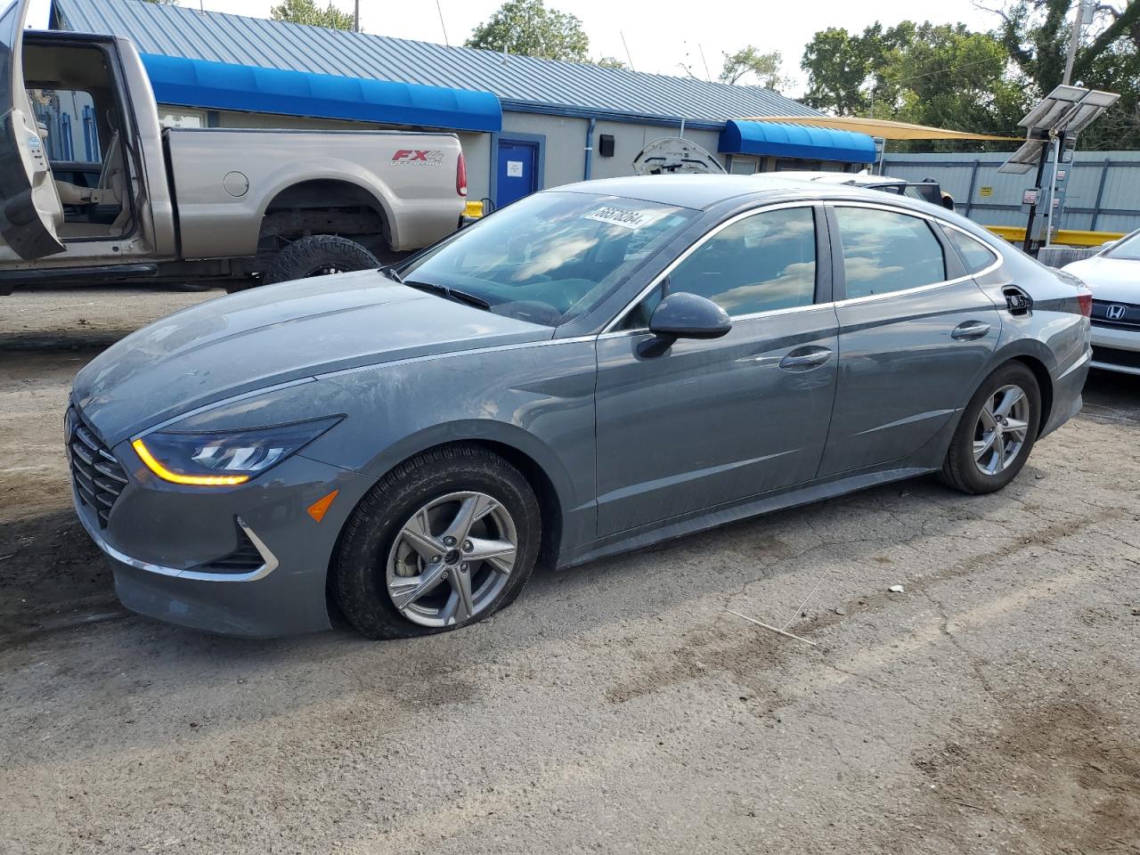  Salvage Hyundai SONATA