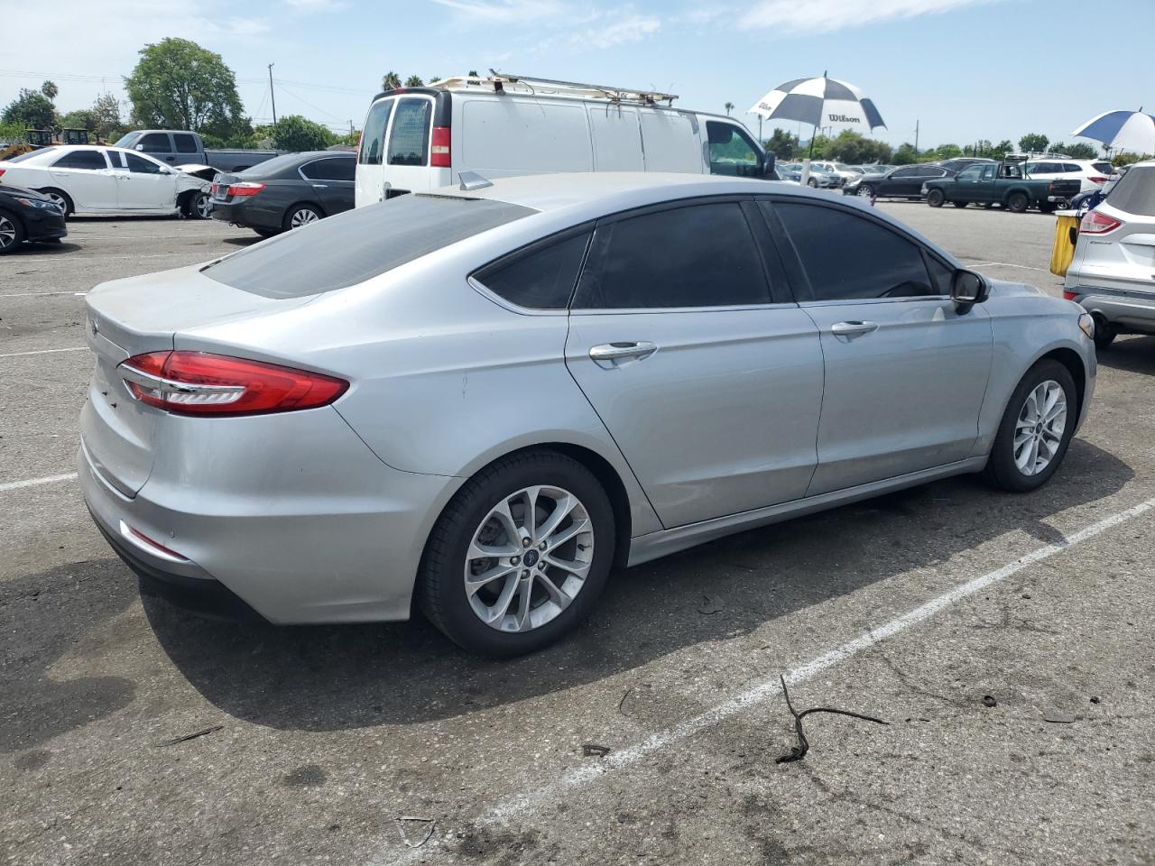 Lot #2923294559 2020 FORD FUSION SE