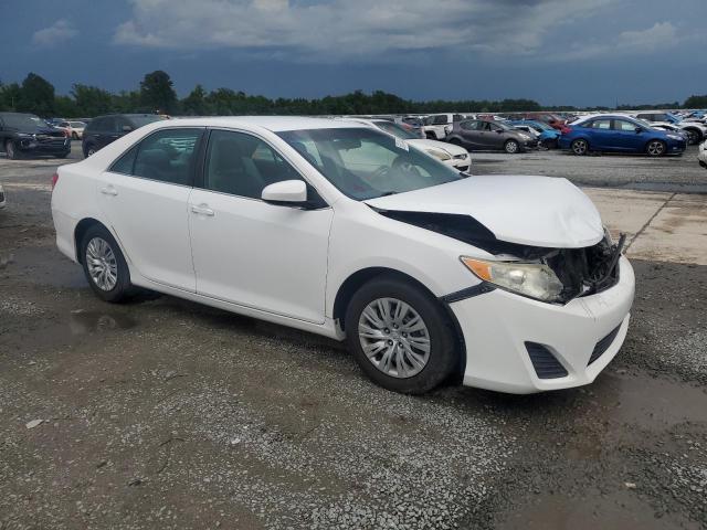 VIN 4T1BF1FK2EU788006 2014 Toyota Camry, L no.4