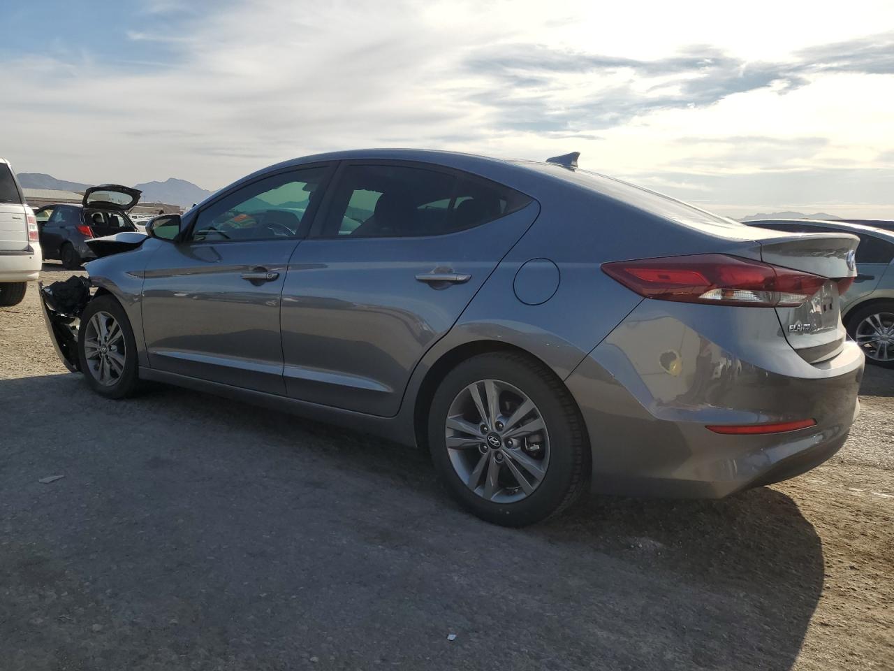 Lot #2881048284 2018 HYUNDAI ELANTRA SE