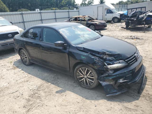 VIN 3VWDB7AJ8JM211048 2018 Volkswagen Jetta, SE no.4