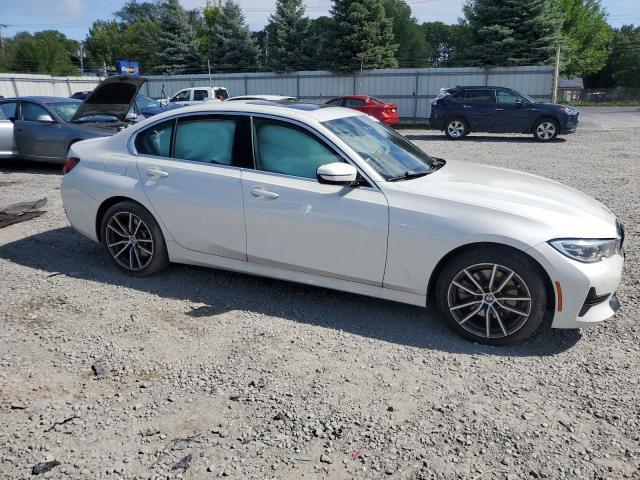 VIN 3MW5R7J07N8C54639 2022 BMW 3 Series, 330XI no.4