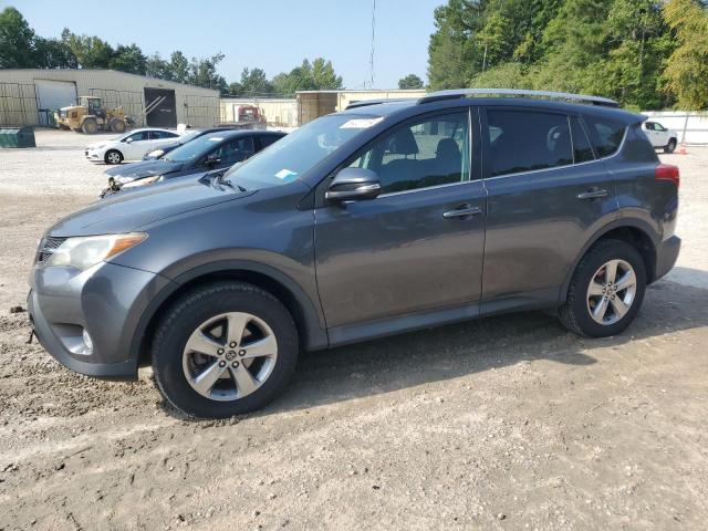 VIN 2T3RFREV9FW255779 2015 Toyota RAV4, Xle no.1