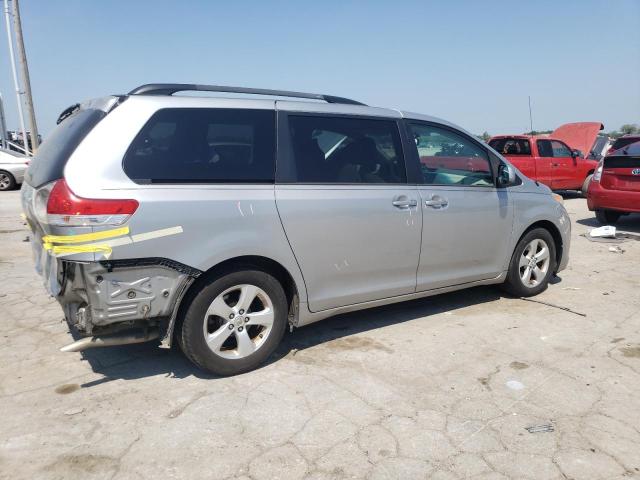 VIN 5TDKK3DC3ES498675 2014 Toyota Sienna, LE no.3