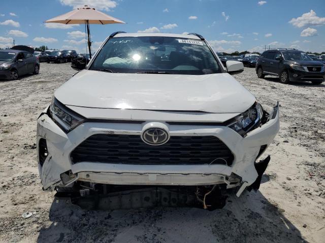 2019 TOYOTA RAV4 XLE JTMW1RFV6KD018836  68141234