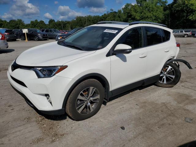 VIN JTMRFREV5HJ132062 2017 Toyota RAV4, Xle no.1