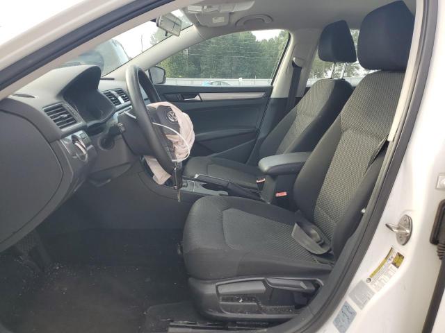 2015 VOLKSWAGEN PASSAT S - 1VWAT7A38FC048461