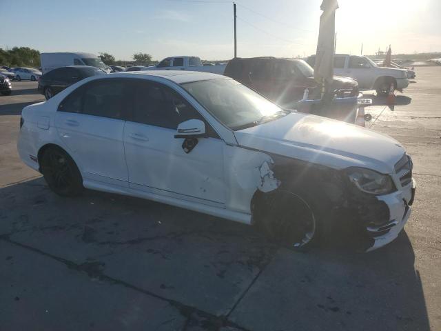 VIN WDDGF8AB0DR257632 2013 Mercedes-Benz C-Class, 3... no.4