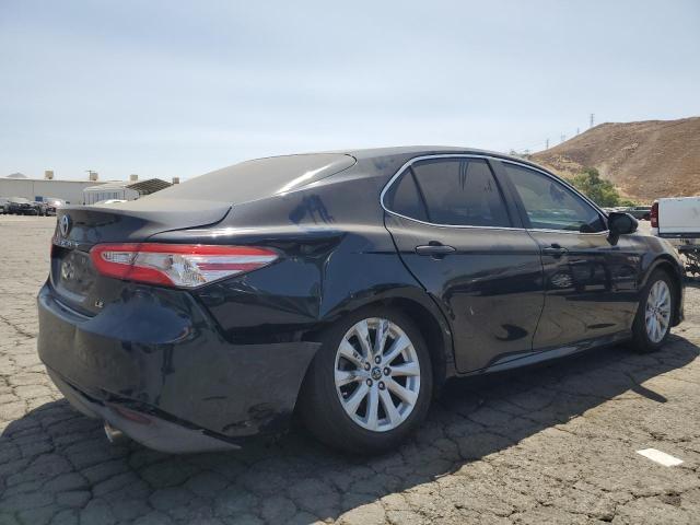 VIN 4T1B11HK0JU575688 2018 Toyota Camry, L no.3