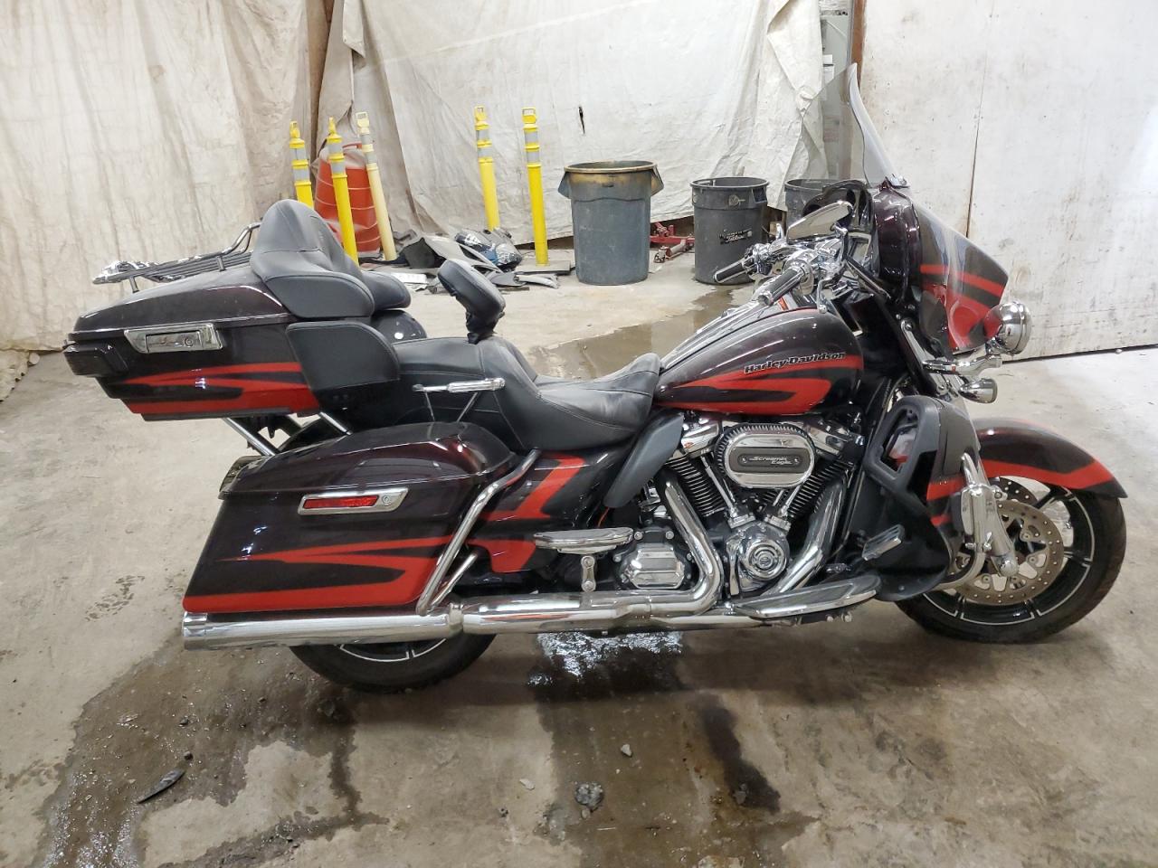 1HD1TEF18HB956611 HARLEY-DAVIDSON FLHTKSE CV 2017