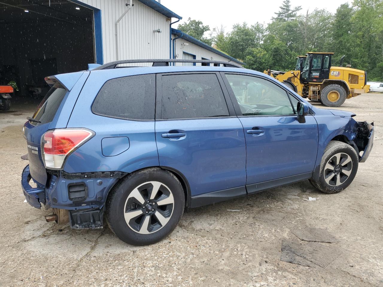 Lot #2907439042 2017 SUBARU FORESTER 2