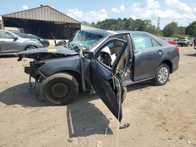 TOYOTA CAMRY BASE