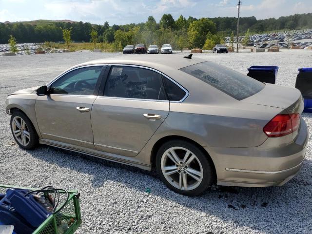 VIN 1VWCM7A32FC025702 2015 Volkswagen Passat, Sel no.2