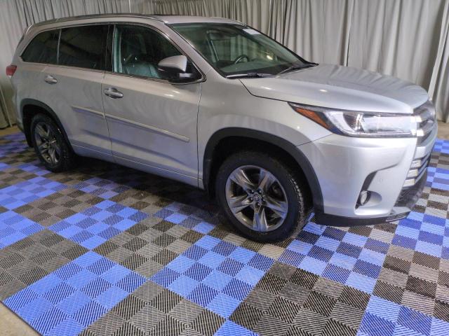 VIN 5TDDZRFH5JS815754 2018 Toyota Highlander, Limited no.4