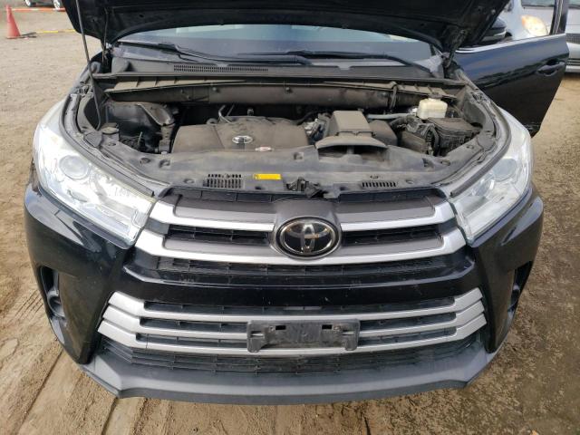 VIN 5TDZZRFH4JS241735 2018 Toyota Highlander, LE no.12