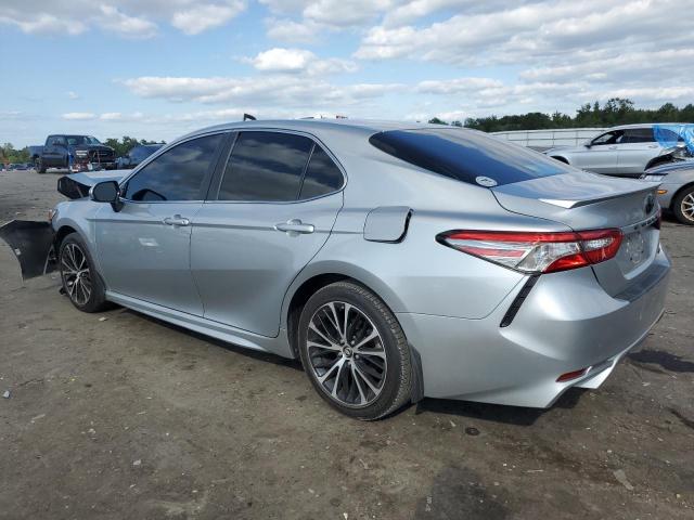 VIN 4T1B11HKXJU657122 2018 Toyota Camry, L no.2