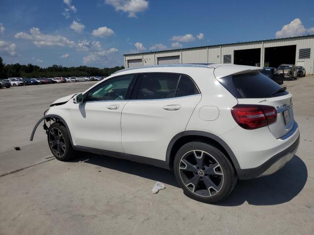 MERCEDES-BENZ GLA 250 2019 white  gas WDCTG4EB6KU013447 photo #3