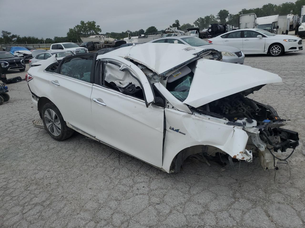 Lot #2766850820 2013 HYUNDAI SONATA HYB