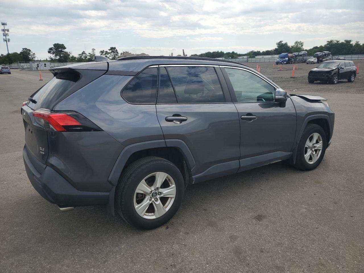 Lot #2956866920 2020 TOYOTA RAV4 XLE