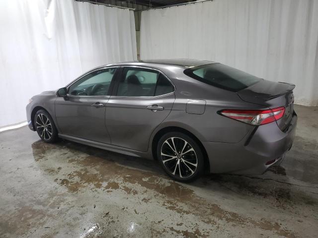 VIN 4T1B11HK1JU052342 2018 Toyota Camry, L no.2