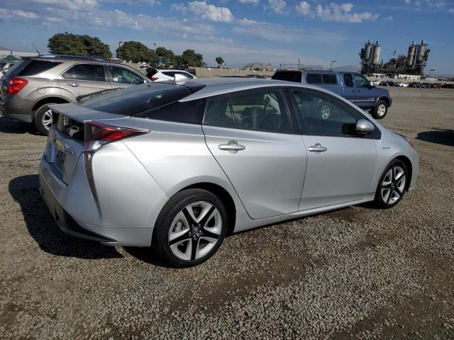 VIN JTDKARFU8G3020073 2016 Toyota Prius no.3