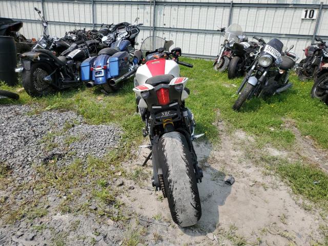 2022 YAMAHA MOTORCYCLE JYARM38E7NA003620