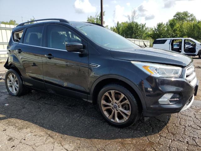 VIN 1FMCU9G9XHUC36021 2017 Ford Escape, SE no.4