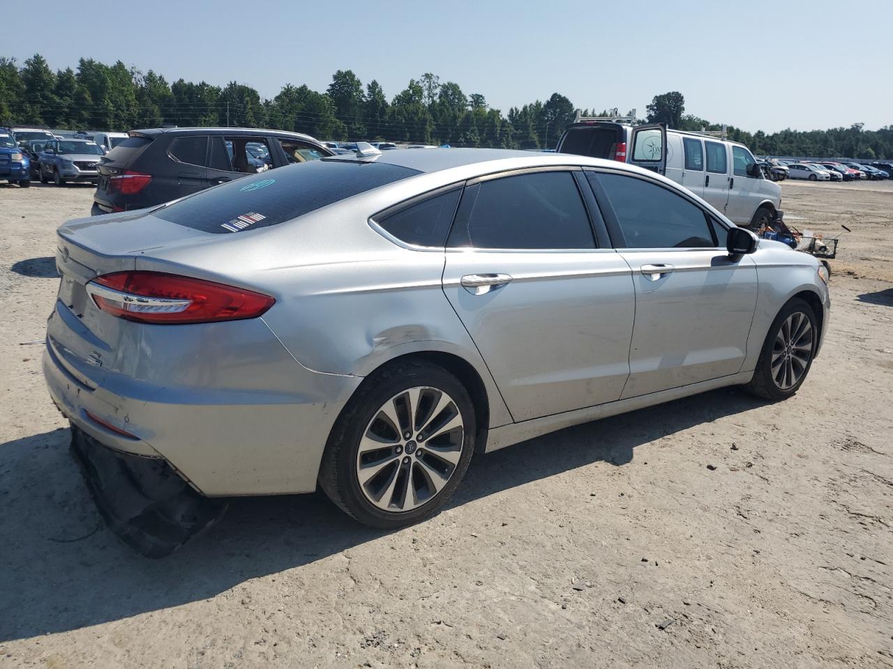 Lot #2936012871 2020 FORD FUSION SE