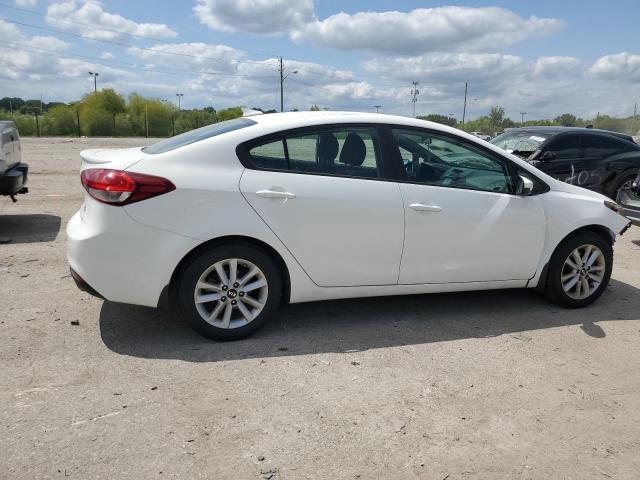 VIN 3KPFL4A70HE039243 2017 KIA Forte, LX no.3