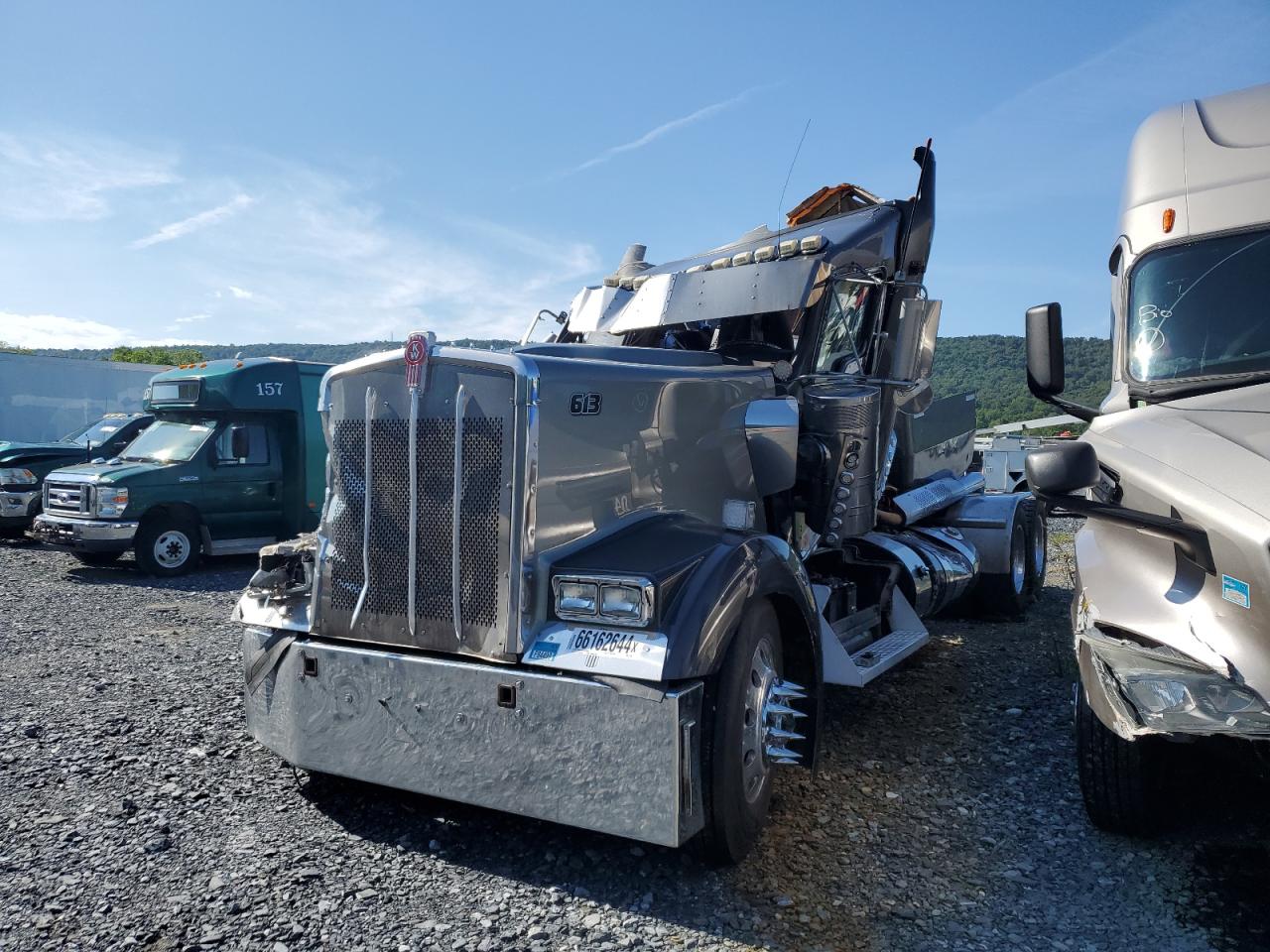 Lot #2991666974 2012 KENWORTH CONSTRUCTI