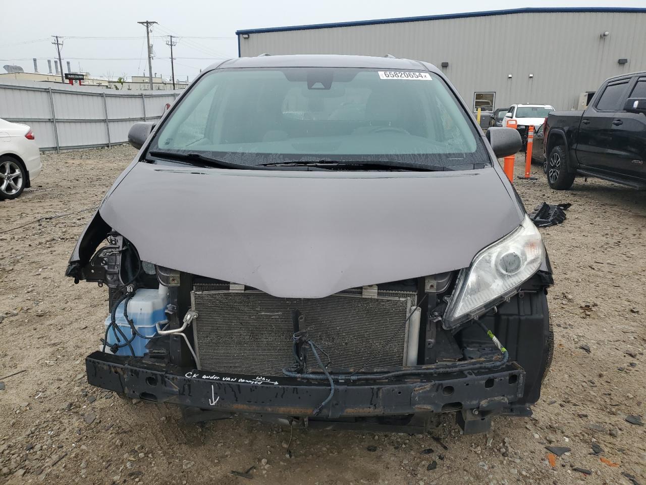 Lot #2794545420 2019 TOYOTA SIENNA LE