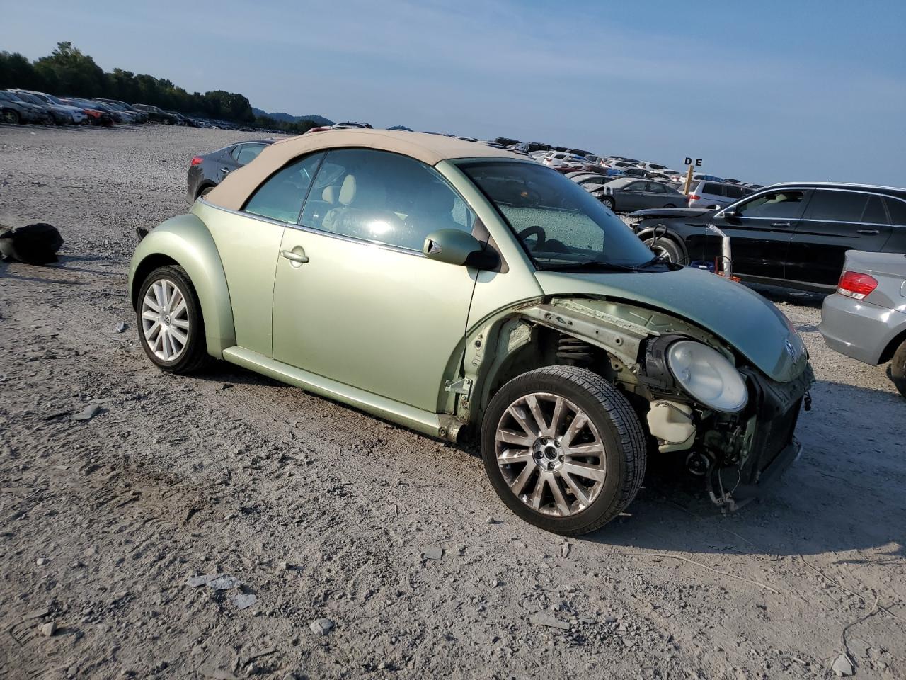 Lot #2923354549 2008 VOLKSWAGEN NEW BEETLE