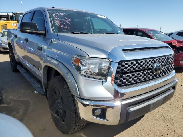 VIN 5TFDY5F12JX698529 2018 Toyota Tundra, Crewmax Sr5 no.4