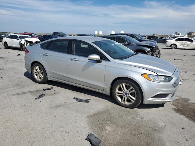 VIN 3FA6P0H79JR139249 2018 Ford Fusion, SE no.4