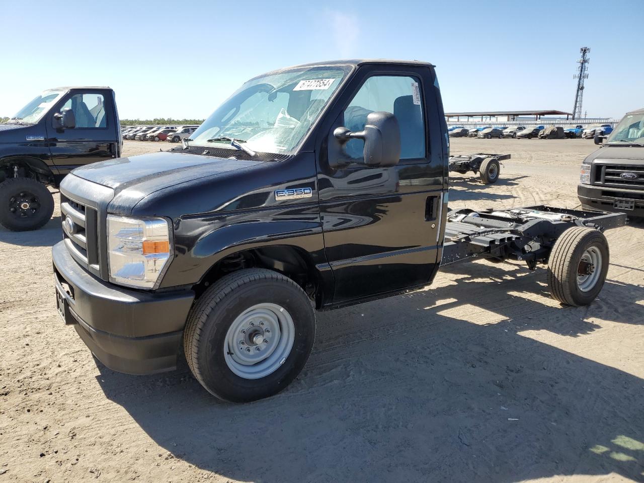 Ford E-350 2024 Base