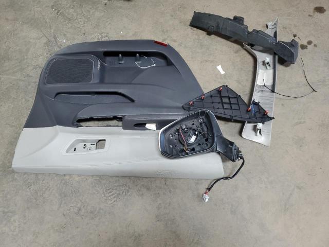 2022 TOYOTA SIENNA LE - 5TDKRKEC8NS096302